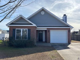 303 Sark Drive, Warner Robins, GA 31088