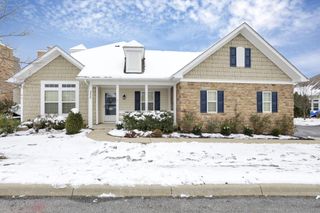 4526 Newport Loop E, Grove City, OH 43123