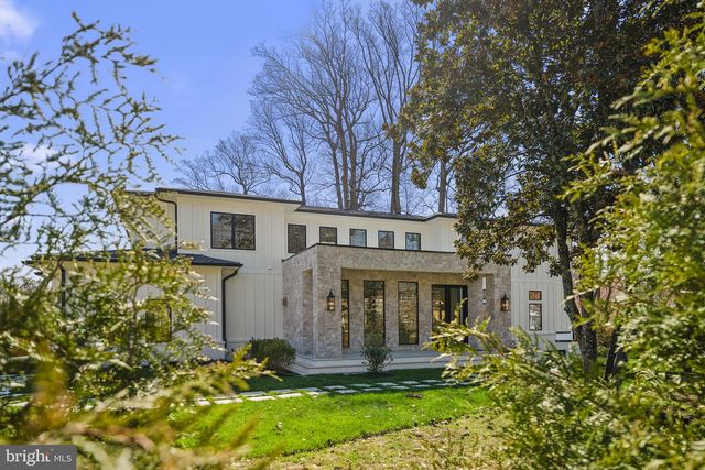 6116 EASTVIEW ST, Bethesda, MD 20817