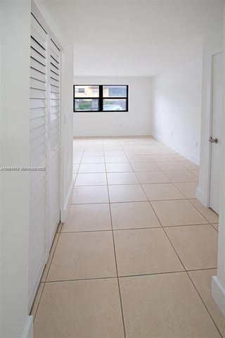 15550 SW 80th Street E102, Miami, FL 33193