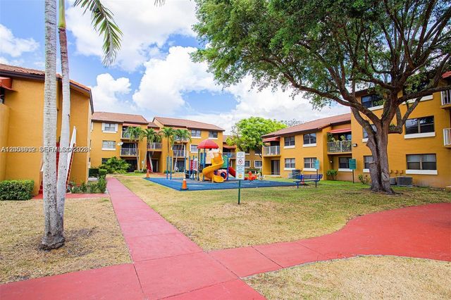 15550 SW 80th Street E102, Miami, FL 33193