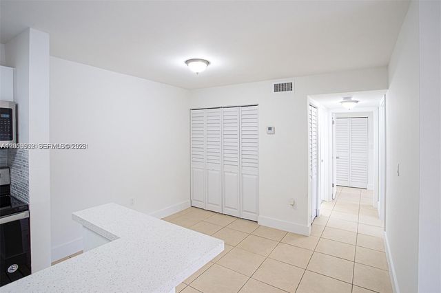 15550 SW 80th Street E102, Miami, FL 33193