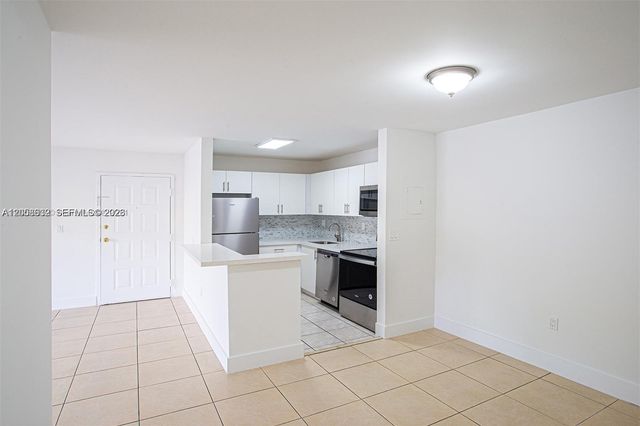 15550 SW 80th Street E102, Miami, FL 33193