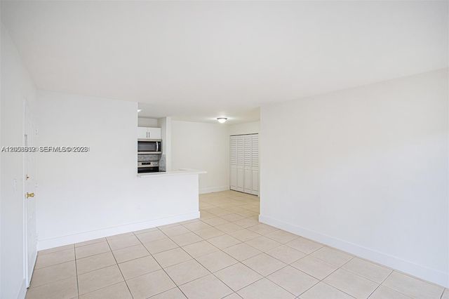 15550 SW 80th Street E102, Miami, FL 33193