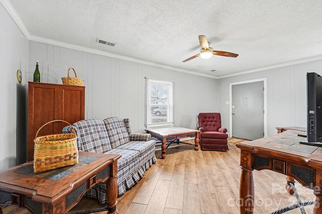 1224 Pump Station Road, Kannapolis, NC 28081