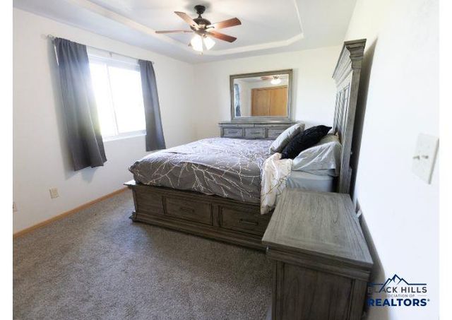 752 BEAR TOOTH CT, Box Elder, SD 57719