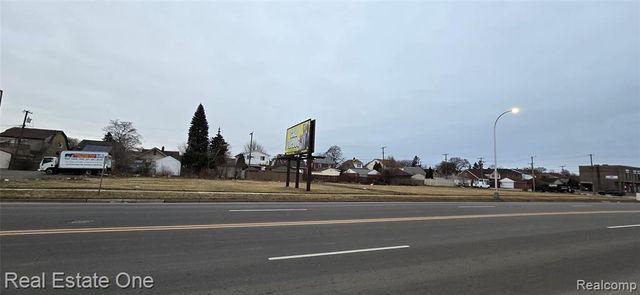 7800 Schaefer Road, Dearborn, MI 48126