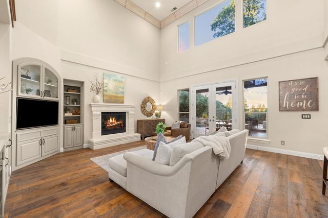150 Red Ridge Ct, Folsom, CA 95630