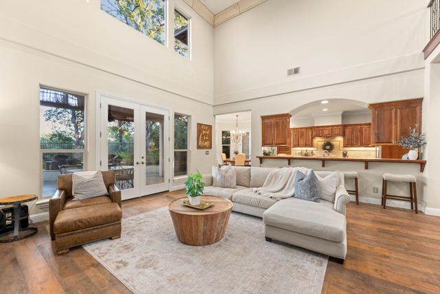 150 Red Ridge Ct, Folsom, CA 95630