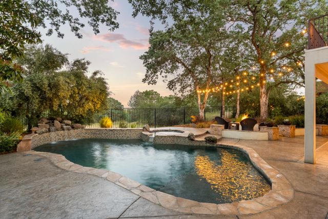 150 Red Ridge Ct, Folsom, CA 95630
