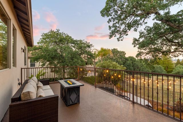 150 Red Ridge Ct, Folsom, CA 95630