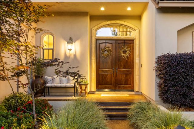 150 Red Ridge Ct, Folsom, CA 95630