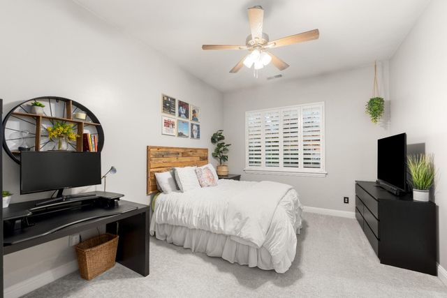 150 Red Ridge Ct, Folsom, CA 95630