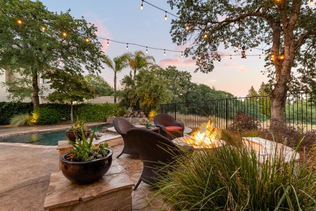 150 Red Ridge Ct, Folsom, CA 95630