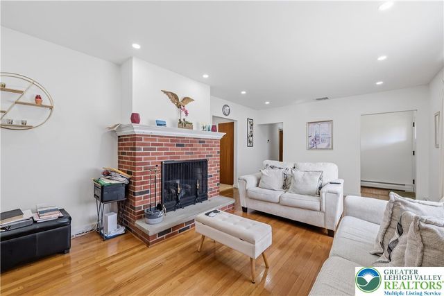798 Krocks Court, Lower Macungie Twp, PA 18106