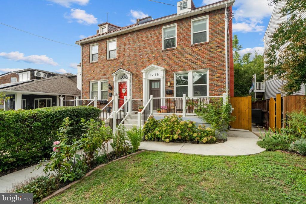 1218 RANDOLPH ST NE, Washington, DC 20017