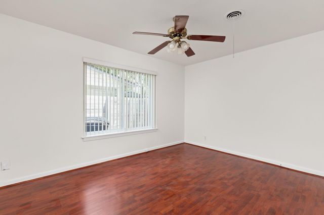 1105 Alegria RD, Austin, TX 78757