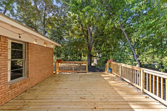 1105 Alegria RD, Austin, TX 78757