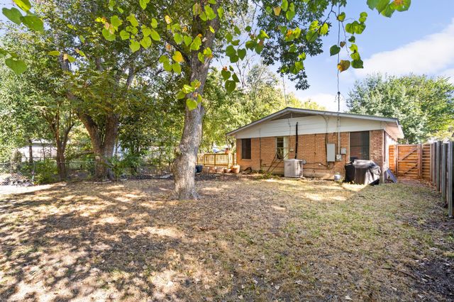 1105 Alegria RD, Austin, TX 78757