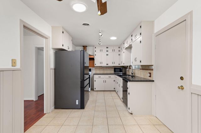 1105 Alegria RD, Austin, TX 78757