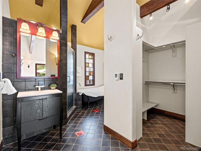 2250 Stuart Street, Denver, CO 80212