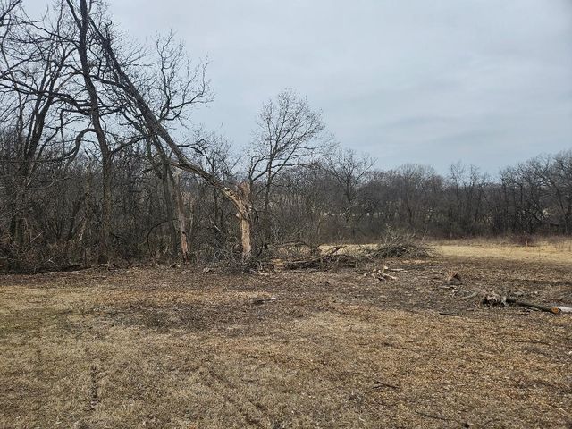 1715 E Diehl Avenue, Des Moines, IA 50320