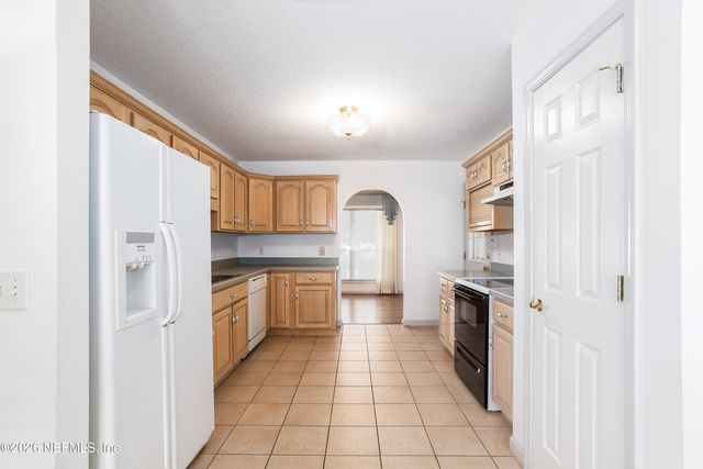 27112 LAKE Drive, Hilliard, FL 32046