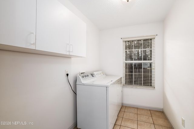 27112 LAKE Drive, Hilliard, FL 32046