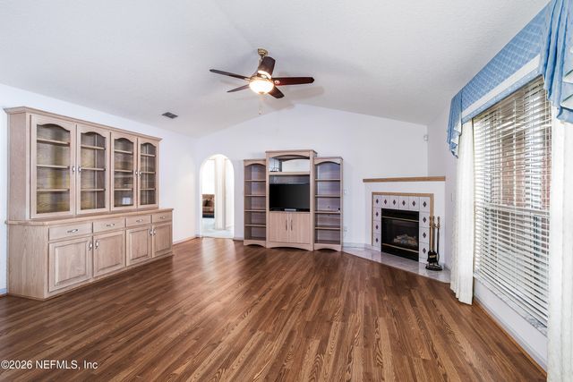 27112 LAKE Drive, Hilliard, FL 32046