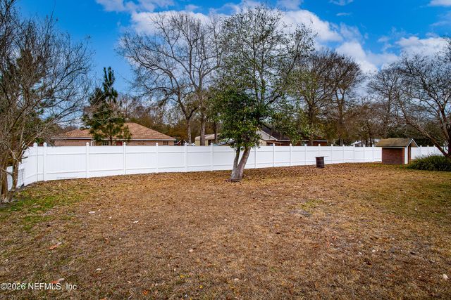 27112 LAKE Drive, Hilliard, FL 32046