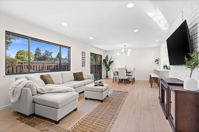 1118 Revere Drive, Sunnyvale, CA 94087