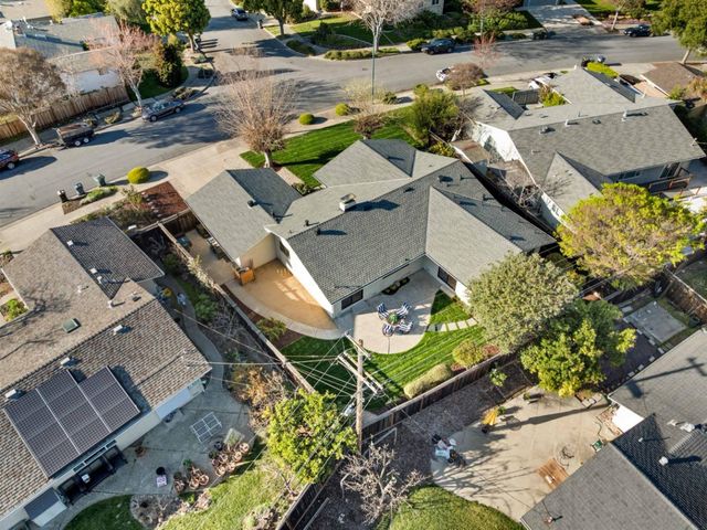 1118 Revere Drive, Sunnyvale, CA 94087