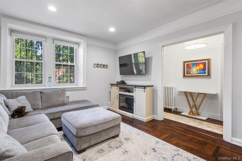 3814 Johnson Avenue E, Bronx, NY 10463 — exterior