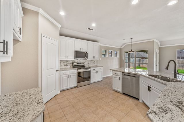 2213 Kaitlyn Drive, Weatherford, TX 76087