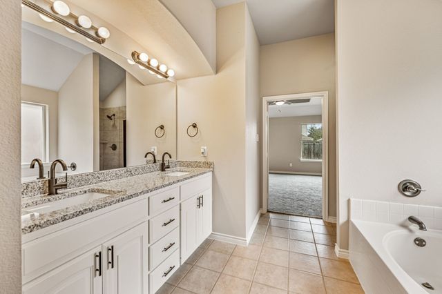 2213 Kaitlyn Drive, Weatherford, TX 76087