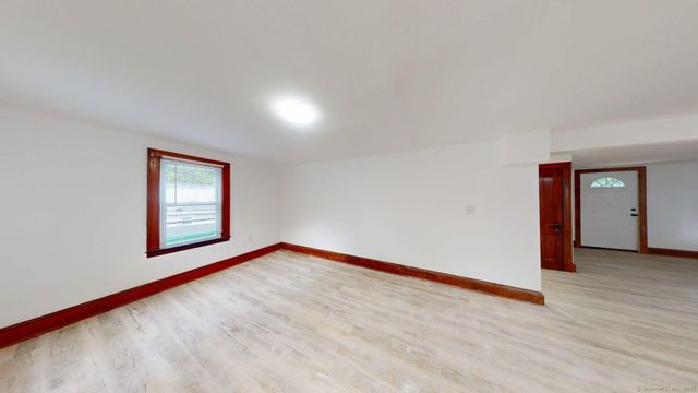 57 Pratt Street, Norwich, CT 06360