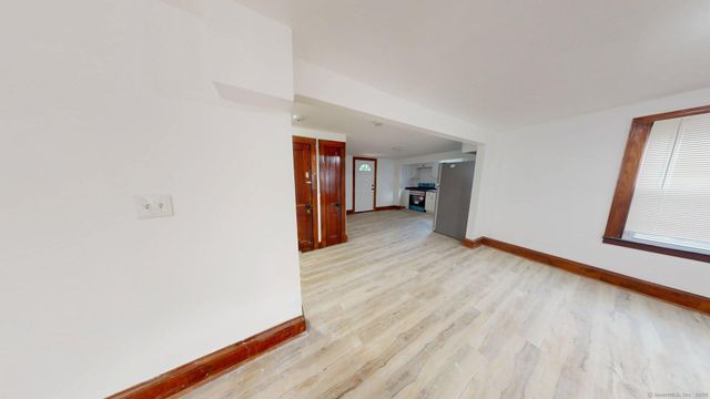 57 Pratt Street, Norwich, CT 06360