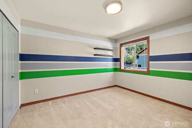 6408 179th Avenue E, Lake Tapps, WA 98391