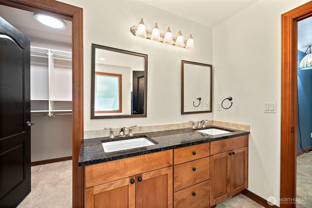 6408 179th Avenue E, Lake Tapps, WA 98391