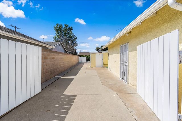 5572 Nevada Drive, Huntington Beach, CA 92647