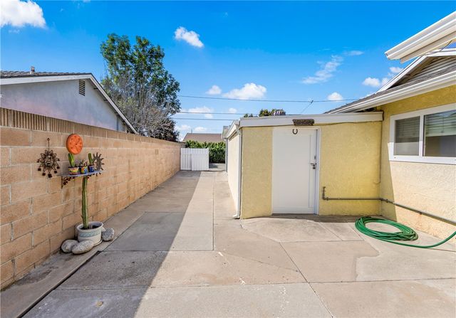 5572 Nevada Drive, Huntington Beach, CA 92647