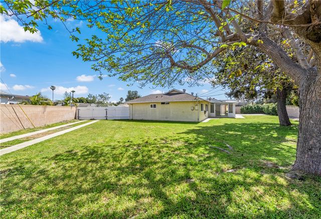 5572 Nevada Drive, Huntington Beach, CA 92647