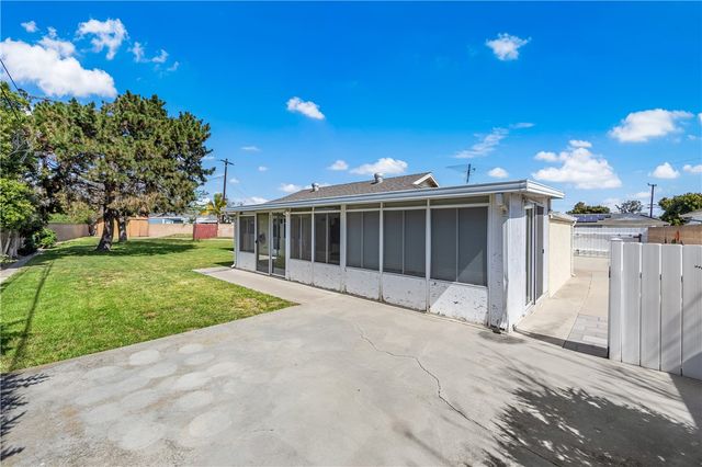 5572 Nevada Drive, Huntington Beach, CA 92647