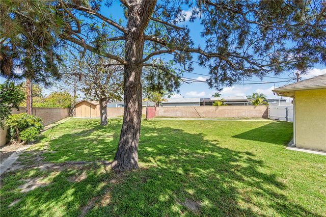 5572 Nevada Drive, Huntington Beach, CA 92647