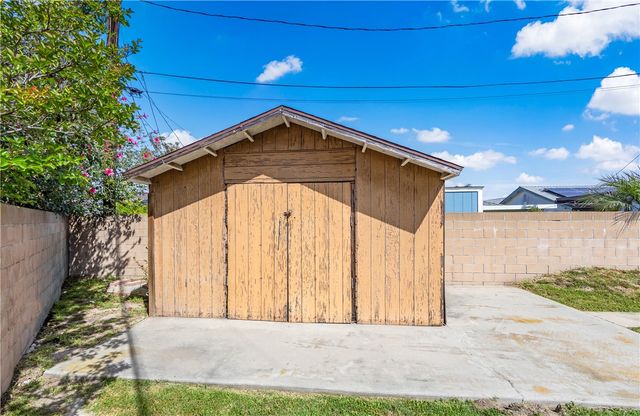 5572 Nevada Drive, Huntington Beach, CA 92647