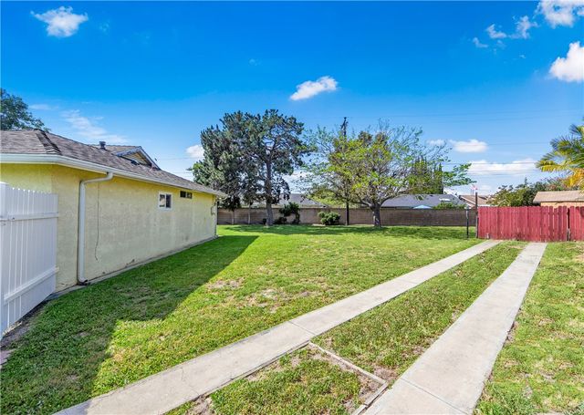 5572 Nevada Drive, Huntington Beach, CA 92647