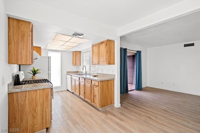 1405 Vegas Valley Drive 110, Las Vegas, NV 89169