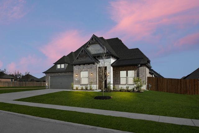 901 Meadow View Drive, Cleburne, TX 76033