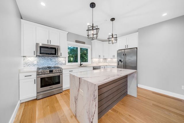 49A Chestnut St 3, Wakefield, MA 01880