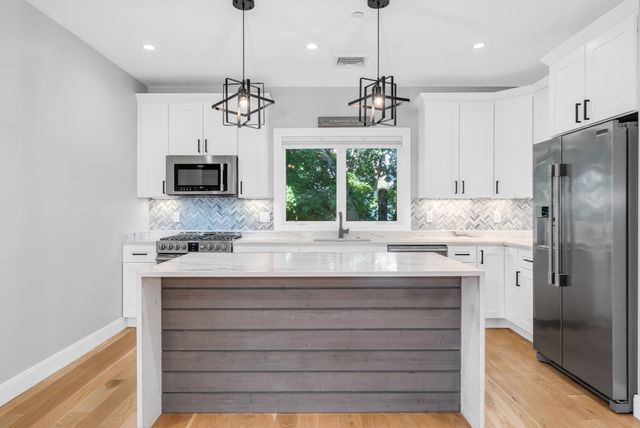 49A Chestnut St 3, Wakefield, MA 01880